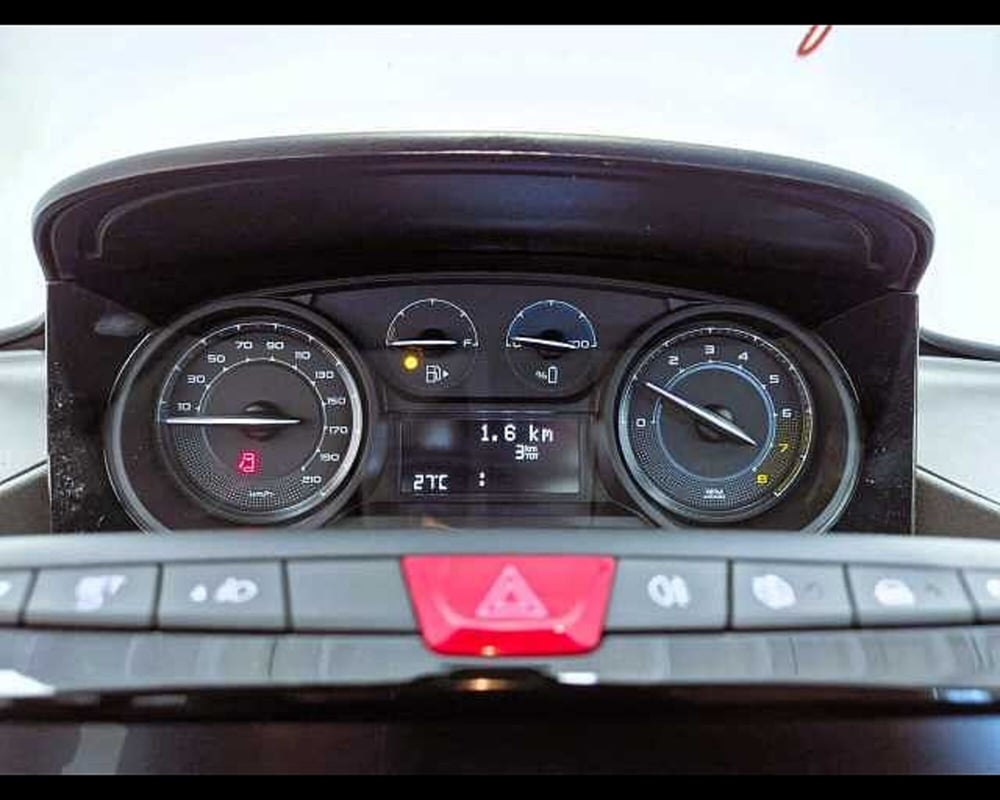 Lancia Ypsilon nuova a Milano (19)