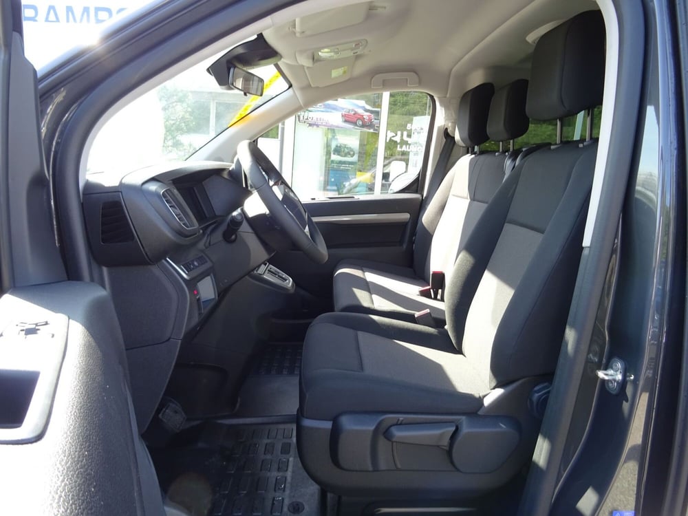 Opel Zafira Life nuova a Venezia (12)