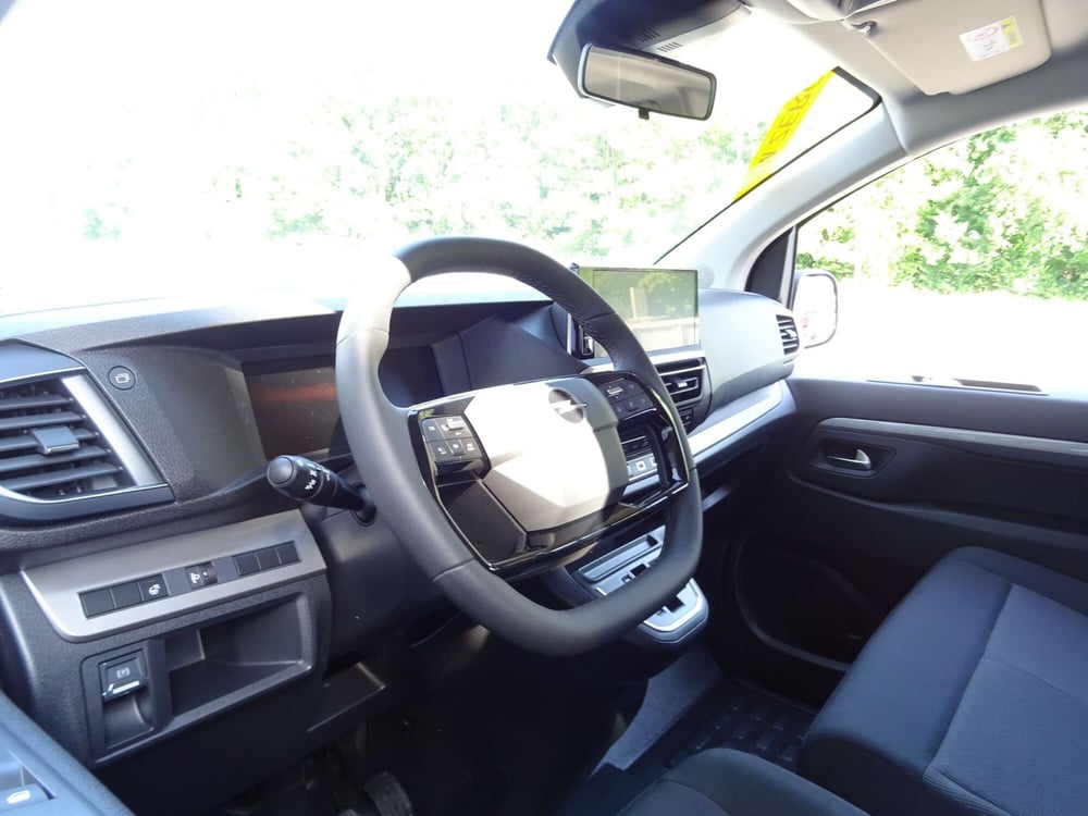 Opel Zafira Life nuova a Venezia (19)