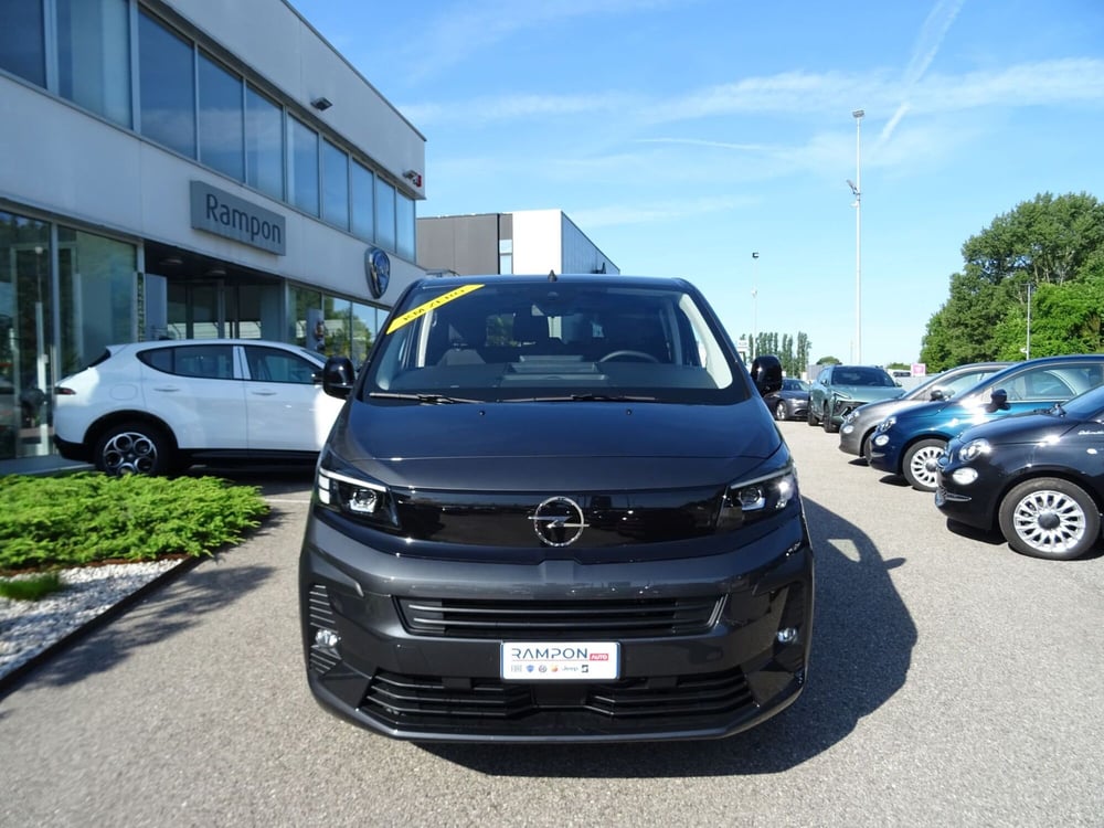 Opel Zafira Life nuova a Venezia (7)