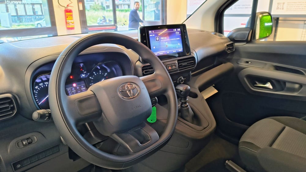 Toyota Proace City Verso usata a Catanzaro (12)