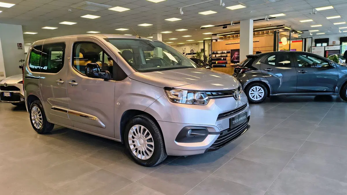 Toyota Proace City Verso usata a Catanzaro (7)