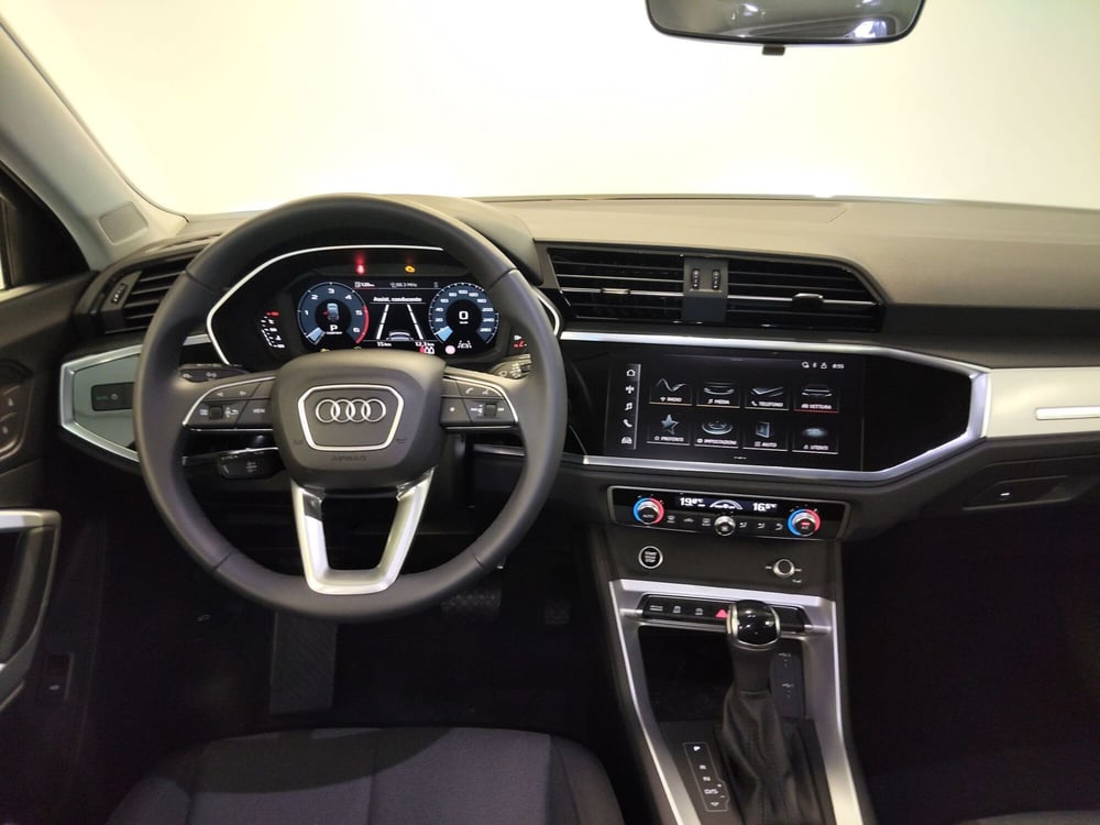 Audi Q3 Sportback nuova a Modena (7)