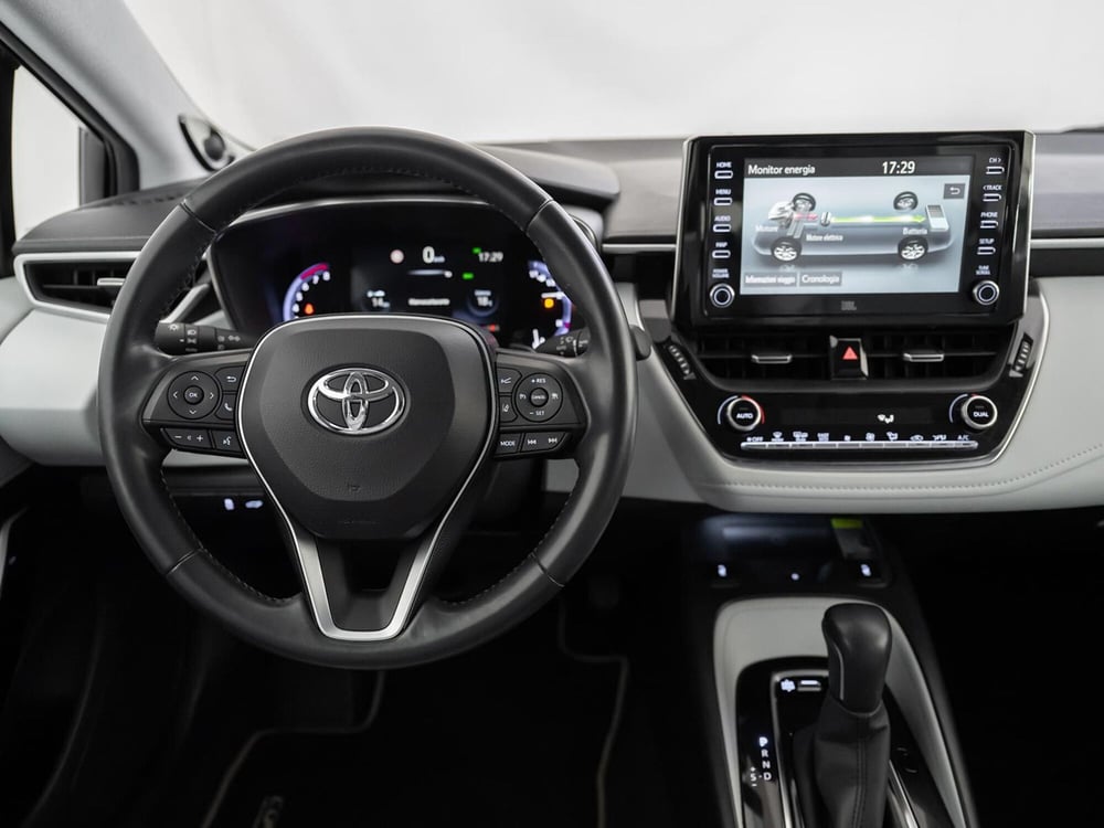 Toyota Corolla Touring Sports usata a Foggia (10)