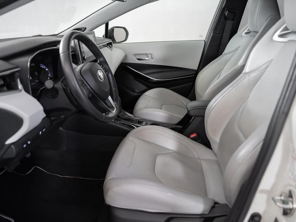 Toyota Corolla Touring Sports usata a Foggia (12)