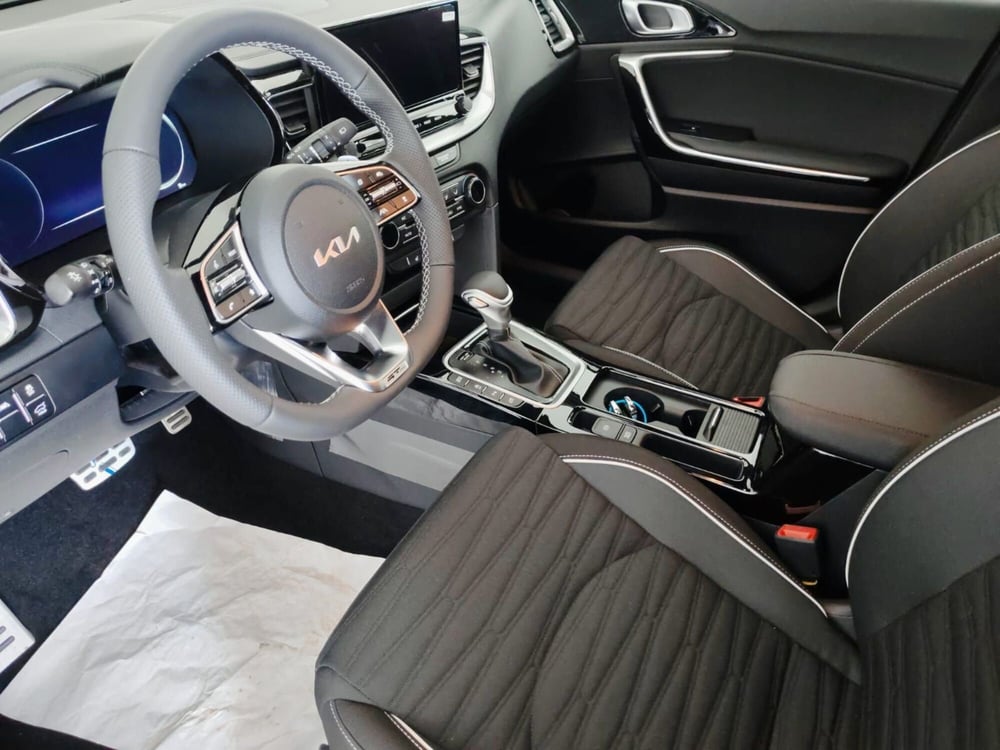 Kia ProCeed nuova a Arezzo (14)