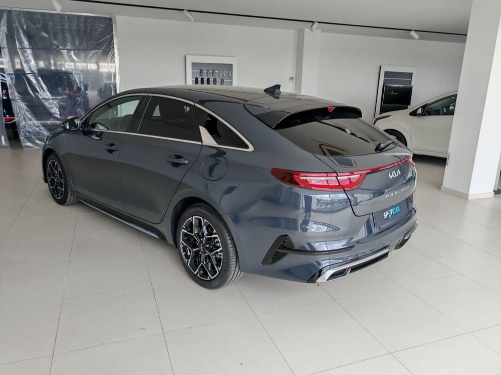 Kia ProCeed nuova a Arezzo (5)