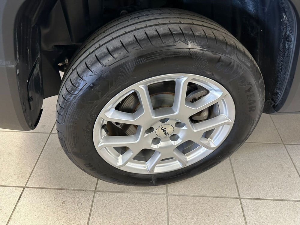 Jeep Renegade usata a Arezzo (18)