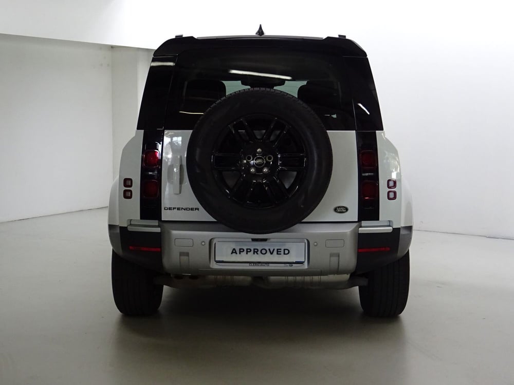 Land Rover Defender usata a Como (7)