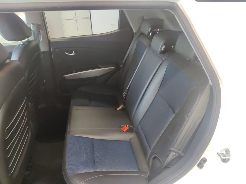 Ssangyong Tivoli usata a Arezzo (19)
