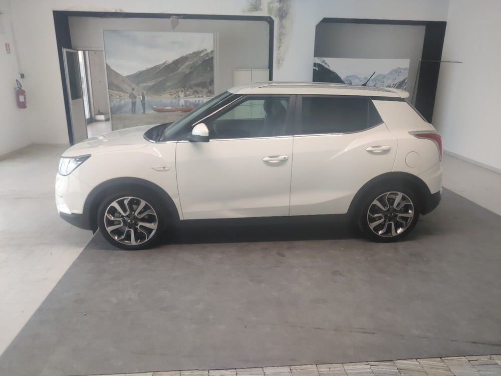 Ssangyong Tivoli usata a Arezzo (7)