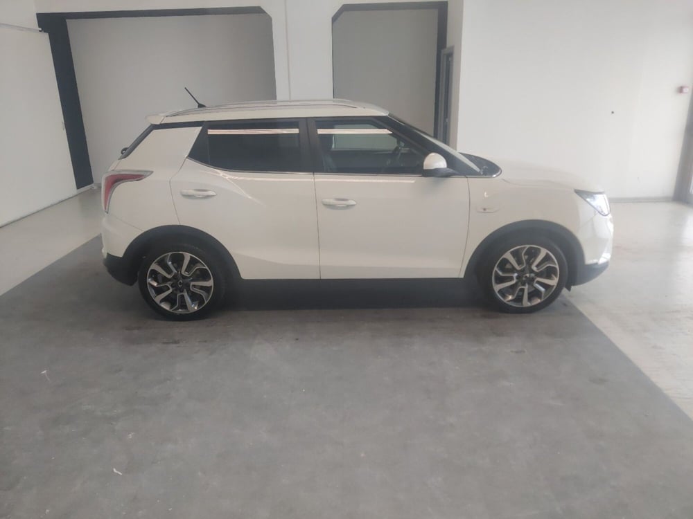 Ssangyong Tivoli usata a Arezzo (8)