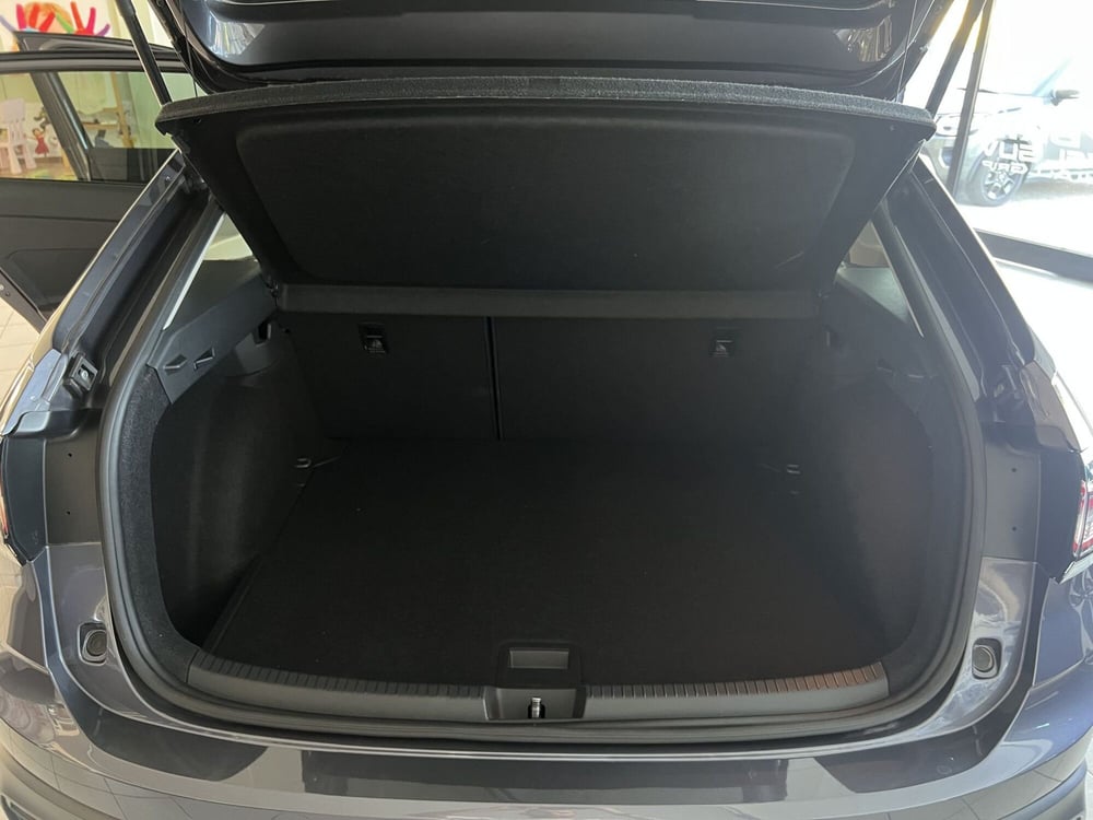 Volkswagen Taigo usata a Teramo (16)