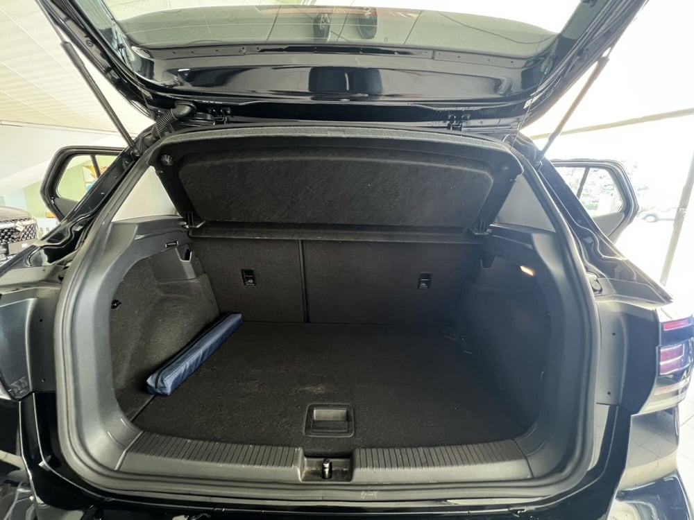 Volkswagen T-Cross usata a Teramo (16)