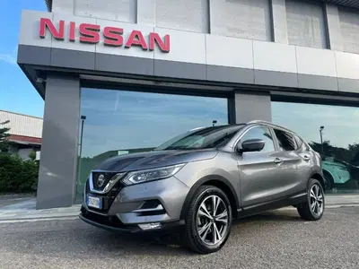 Nissan Qashqai 1.2 DIG-T N-Connecta del 2018 usata a Modena