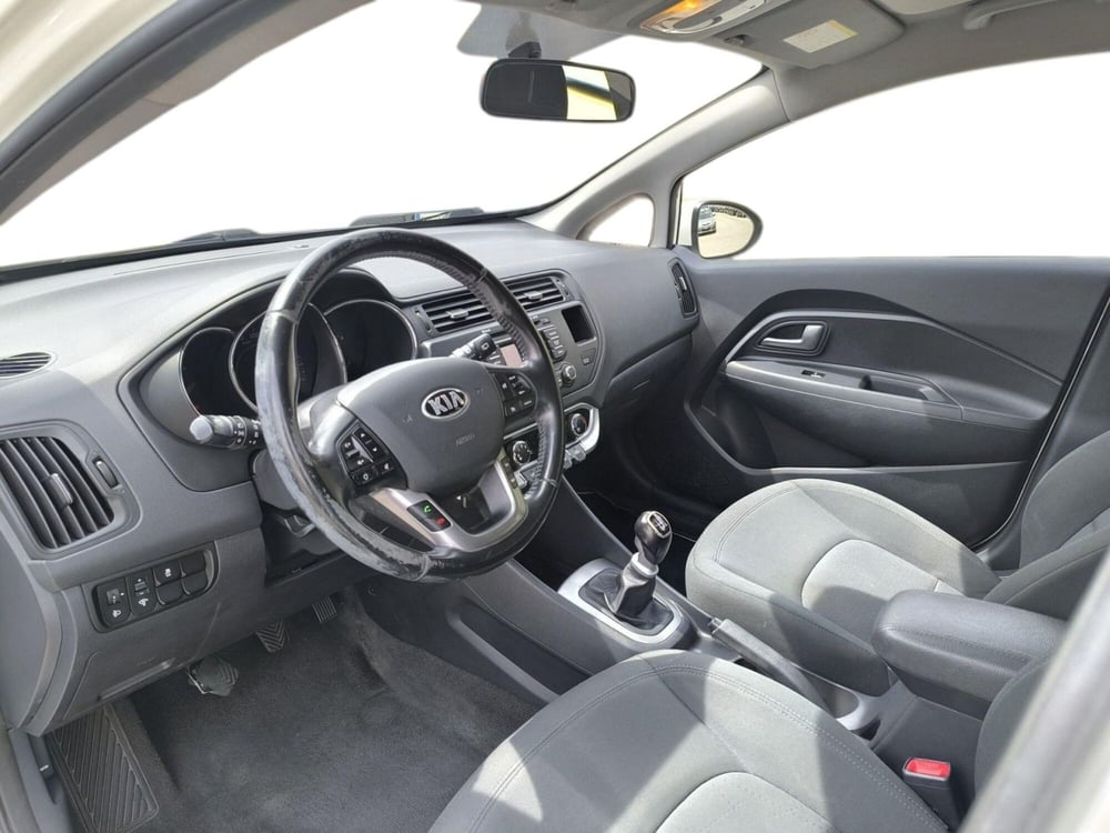 Kia Rio usata a Udine (10)