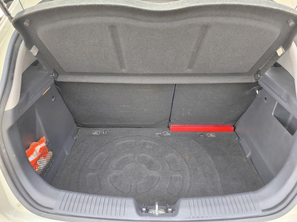 Kia Rio usata a Udine (14)
