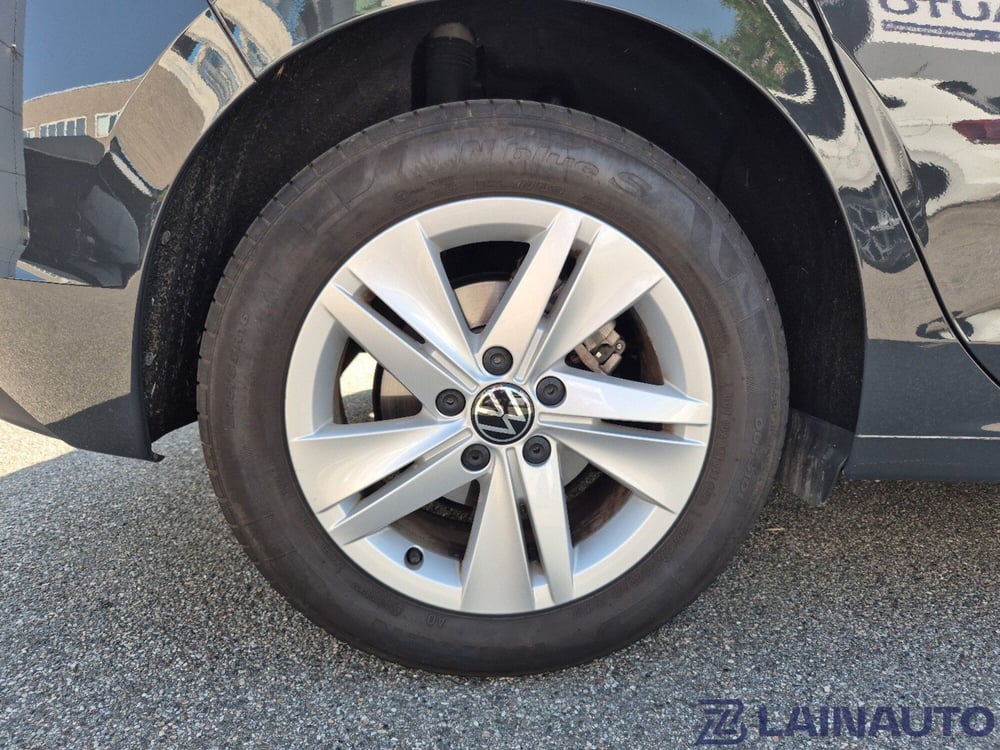 Volkswagen Golf Variant nuova a Milano (13)
