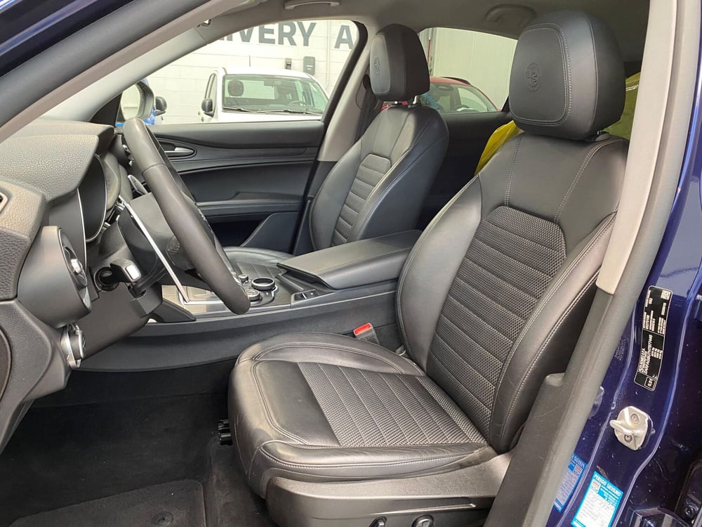 Alfa Romeo Stelvio usata a Milano (11)