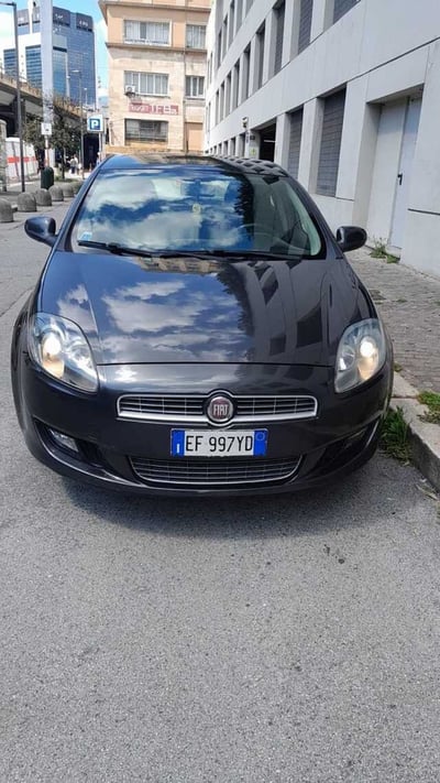 Fiat Bravo 1.6 MJT 120 CV DPF Dynamic del 2011 usata a Genova