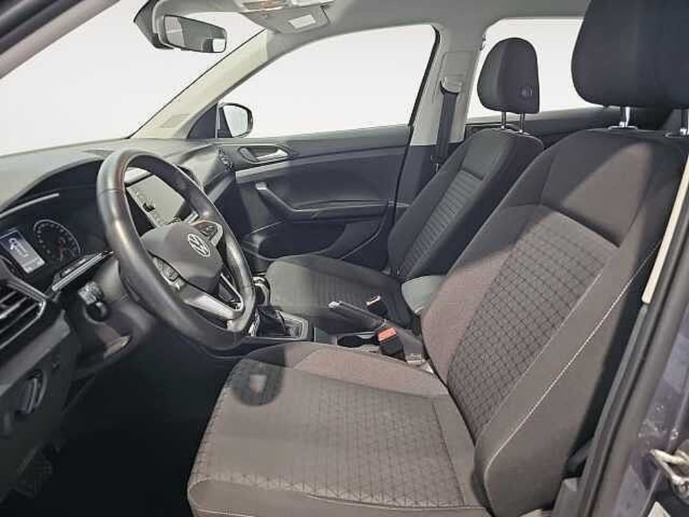 Volkswagen T-Cross usata a Lecco (12)
