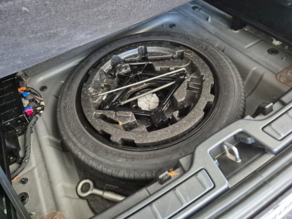 Volvo XC40 usata a Oristano (18)