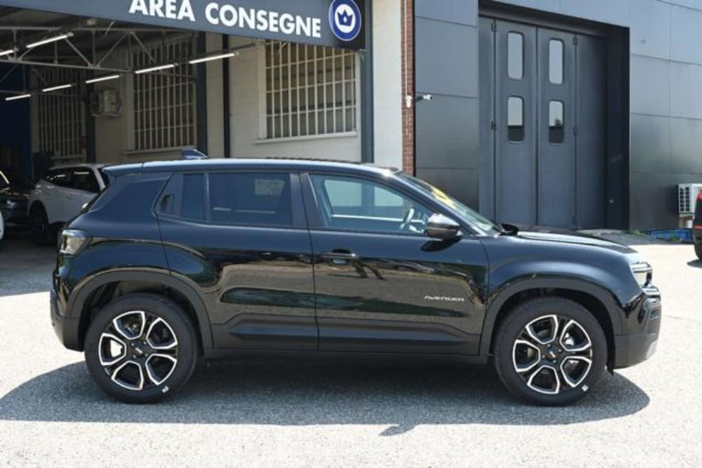 Jeep Avenger nuova a Torino (4)