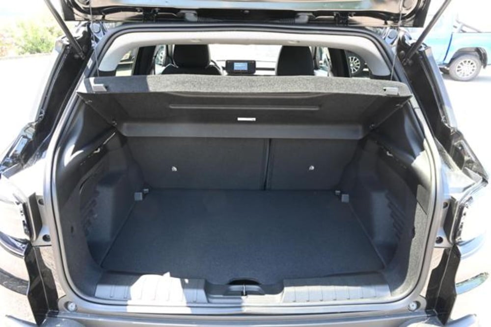 Jeep Avenger nuova a Torino (9)