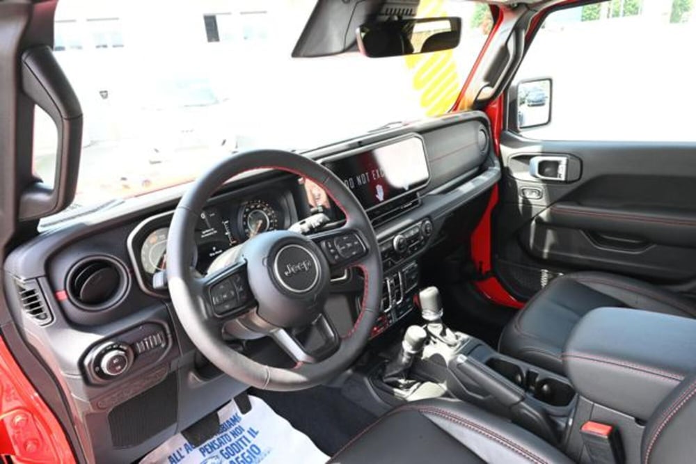 Jeep Wrangler Unlimited nuova a Torino (13)