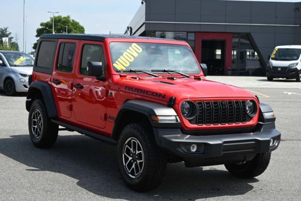 Jeep Wrangler Unlimited nuova a Torino (3)