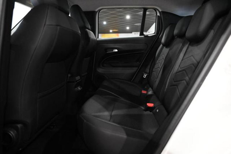 Jeep Avenger nuova a Torino (15)