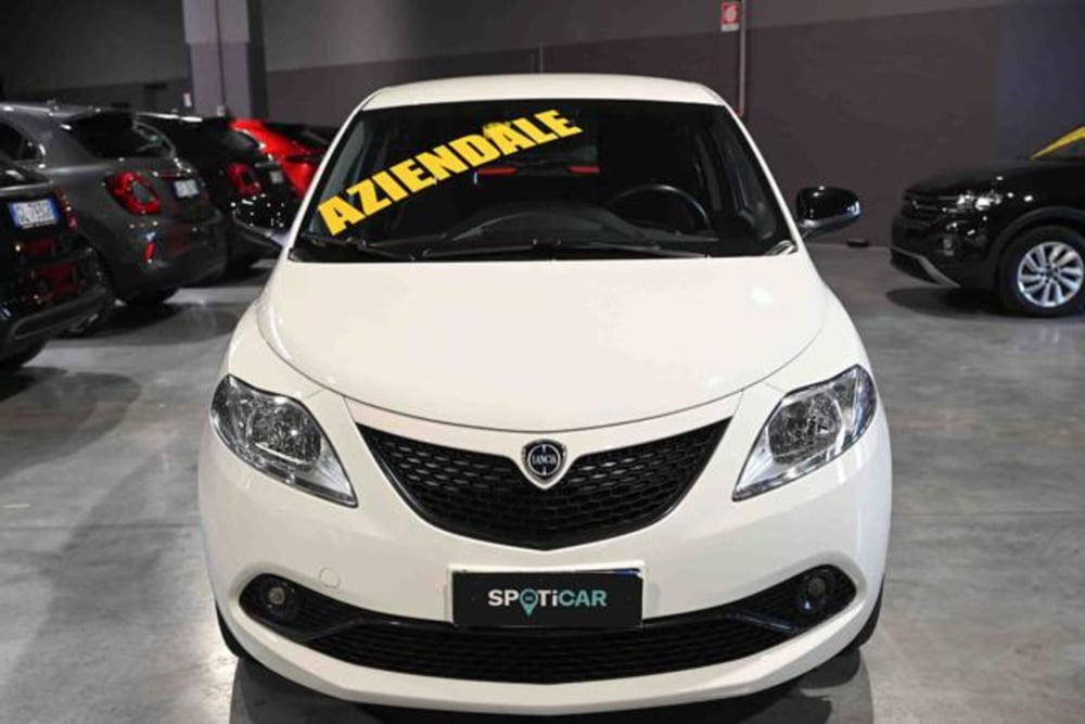 Lancia Ypsilon usata a Torino (2)