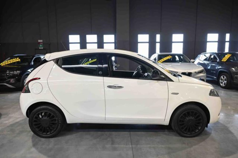 Lancia Ypsilon usata a Torino (4)