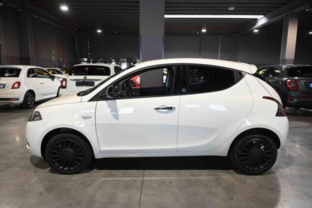 Lancia Ypsilon usata a Torino (7)
