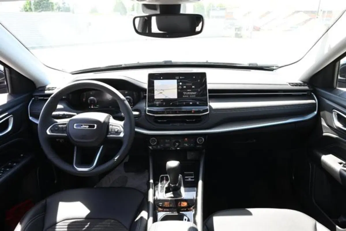 Jeep Compass nuova a Torino (12)