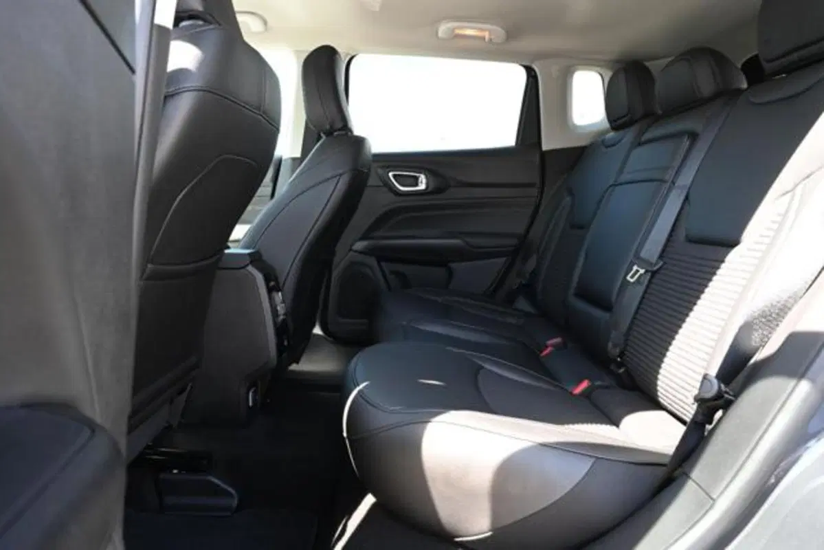 Jeep Compass nuova a Torino (16)