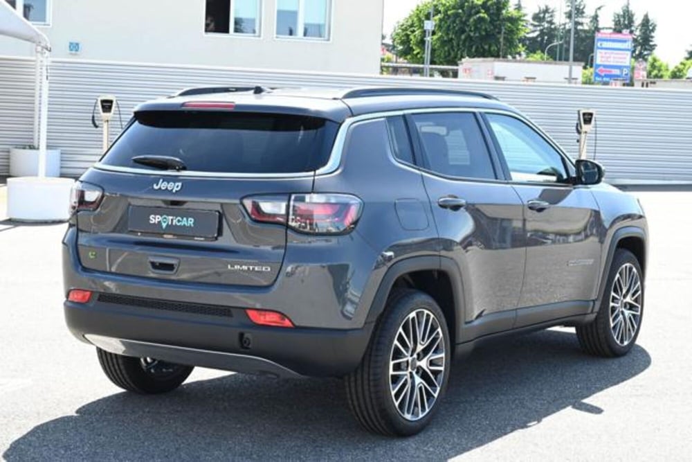 Jeep Compass nuova a Torino (5)