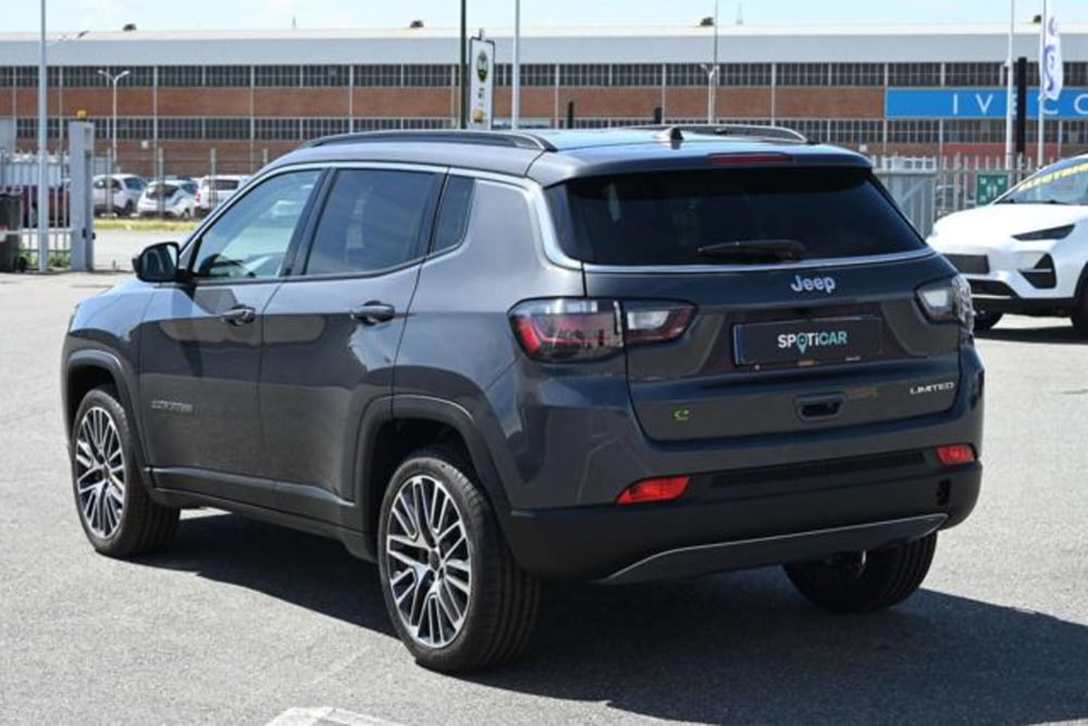 Jeep Compass nuova a Torino (7)