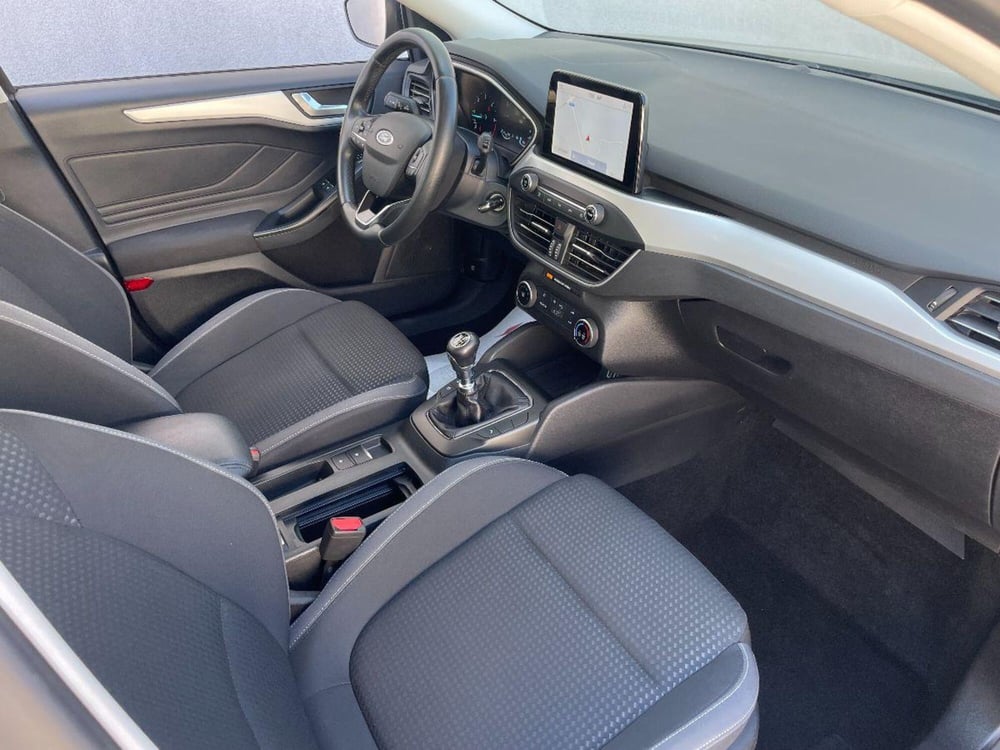 Ford Focus Station Wagon usata a Lecce (17)