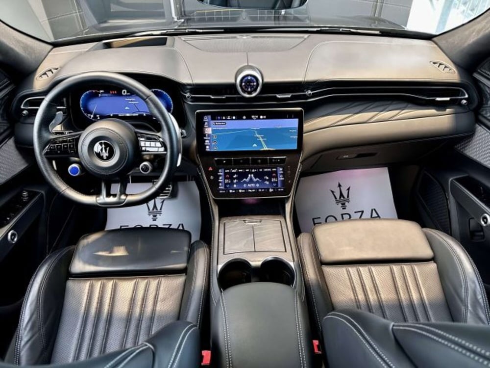 Maserati Grecale usata a Torino (15)