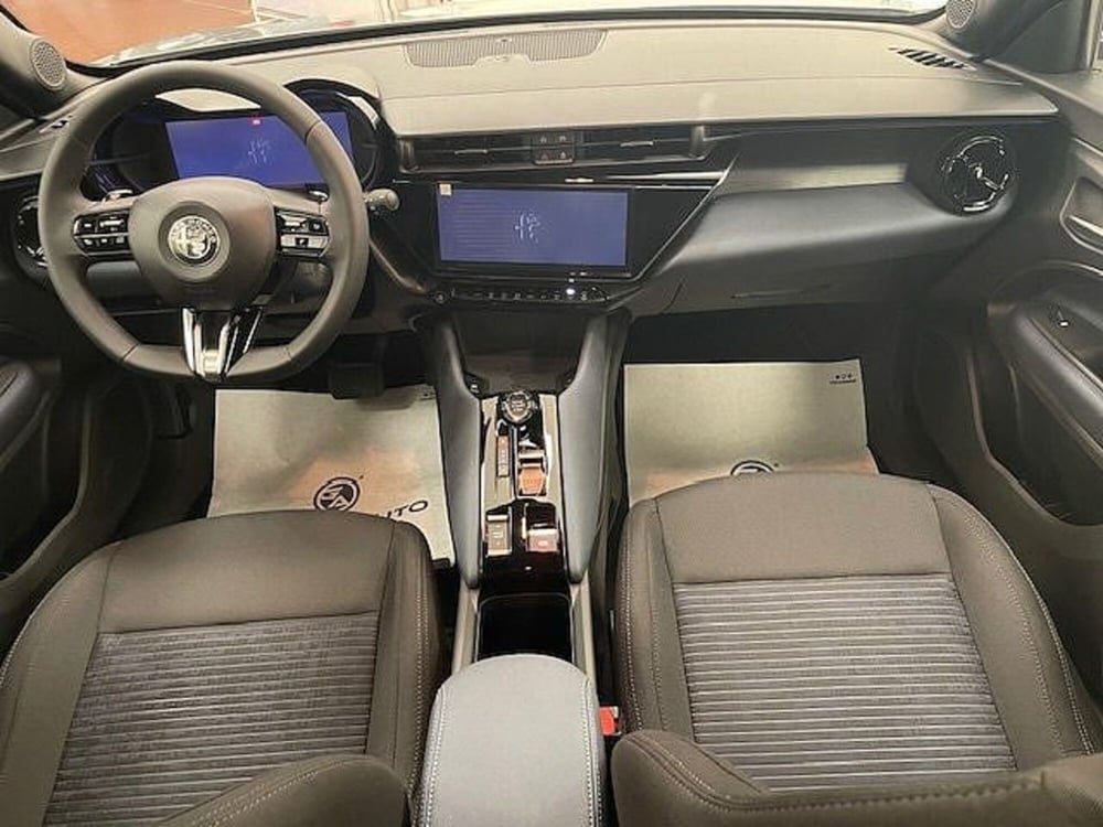Alfa Romeo Junior nuova a Alessandria (9)