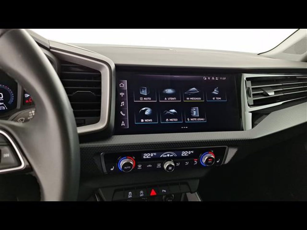 Audi A1 allstreet usata a Milano (12)