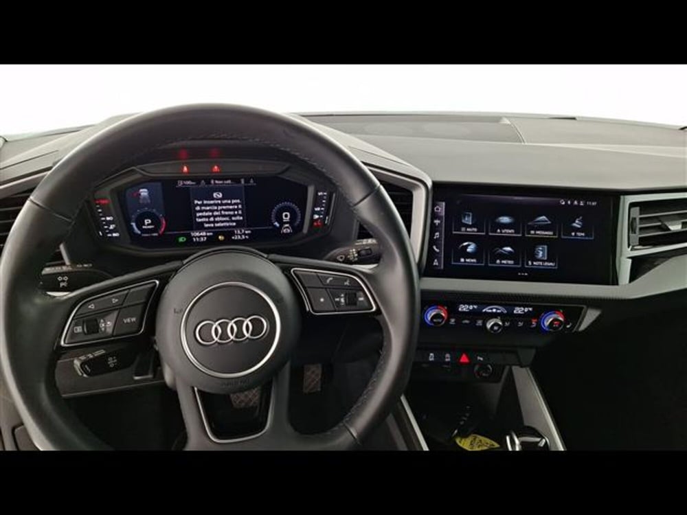 Audi A1 allstreet usata a Milano (13)