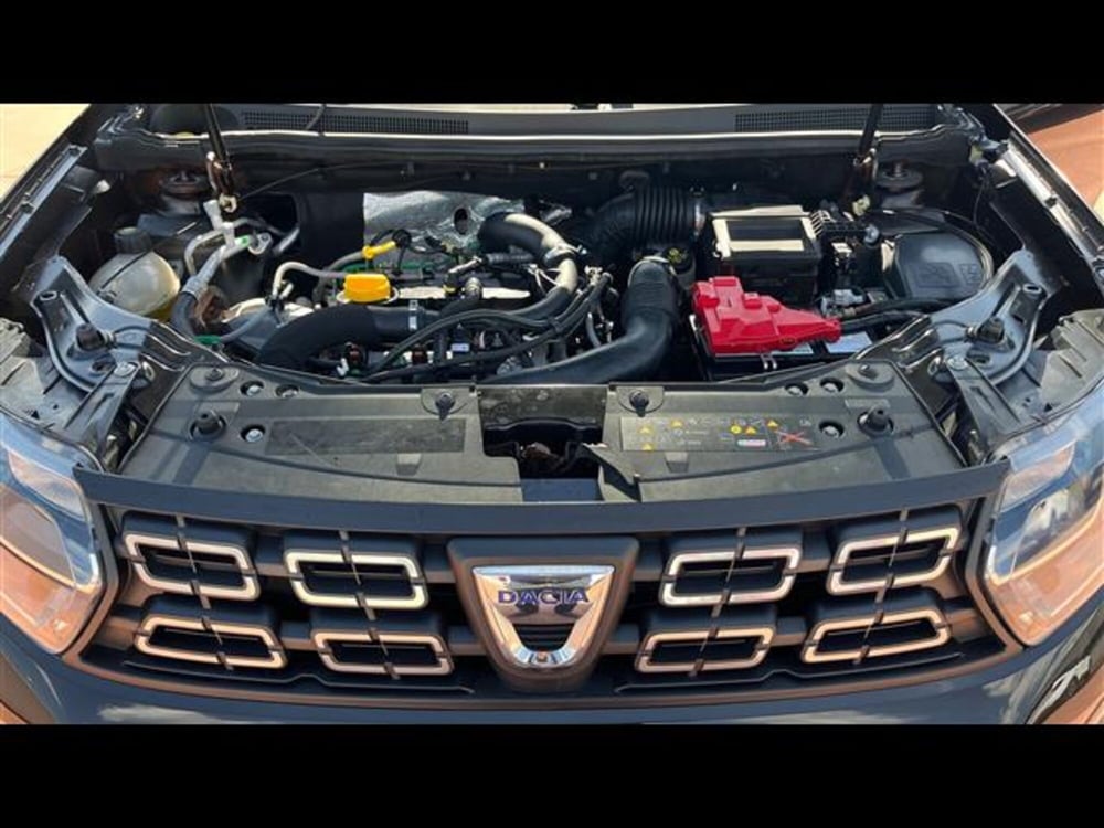 Dacia Duster usata a Lecce (13)