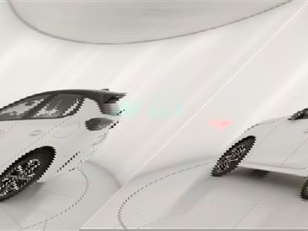 Opel Corsa nuova a Bari (4)