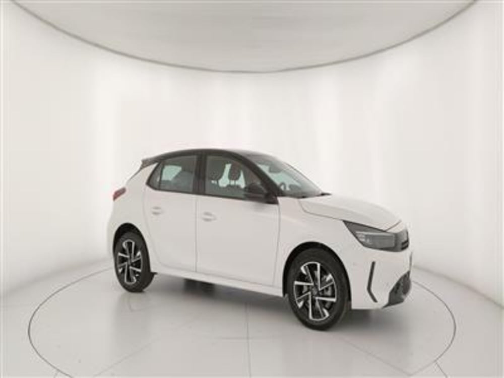 Opel Corsa nuova a Bari (10)