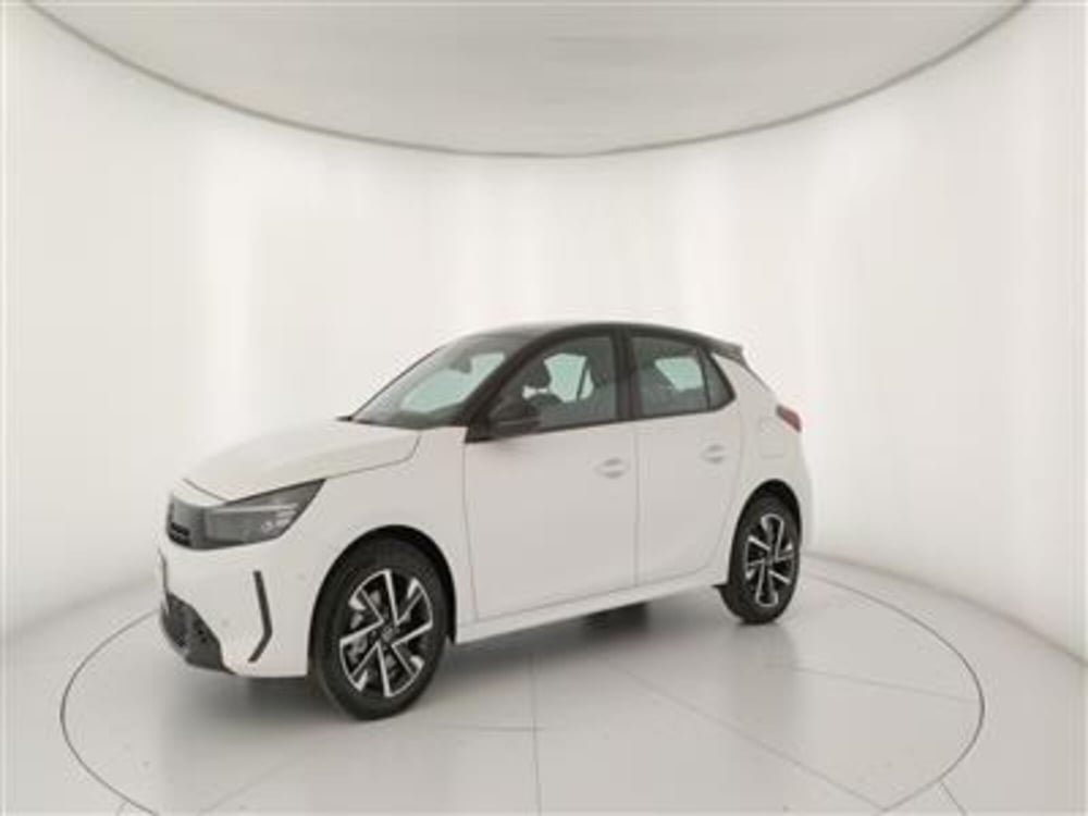 Opel Corsa nuova a Bari (2)