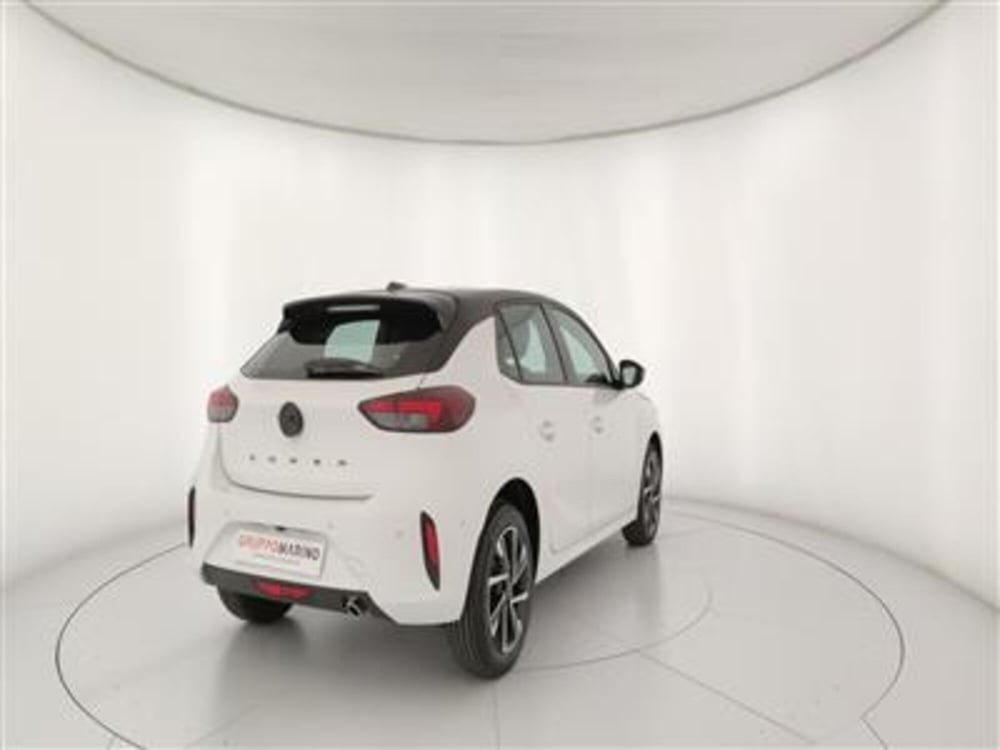 Opel Corsa nuova a Bari (7)