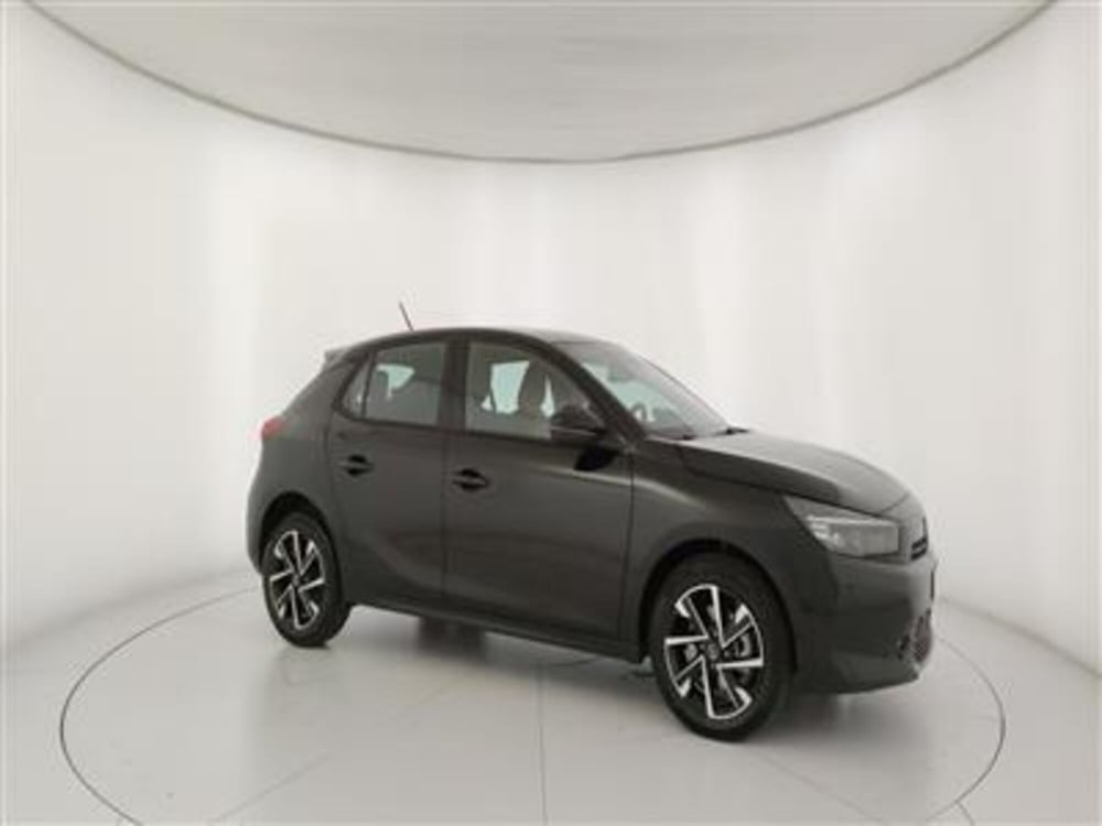 Opel Corsa nuova a Bari (10)