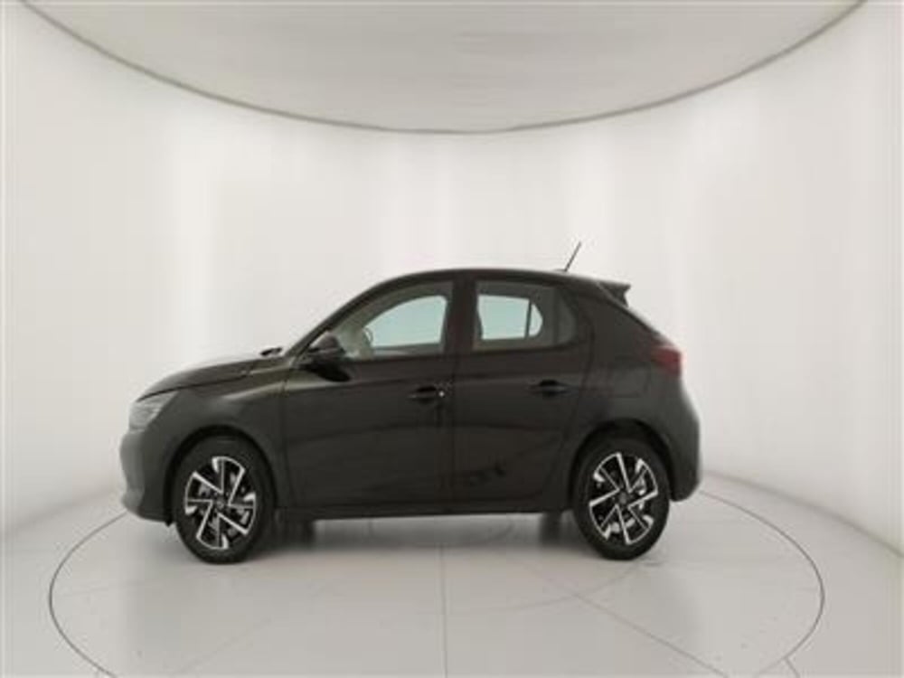 Opel Corsa nuova a Bari (3)